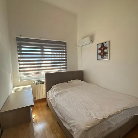 Sunnyplace Centar Apartman *